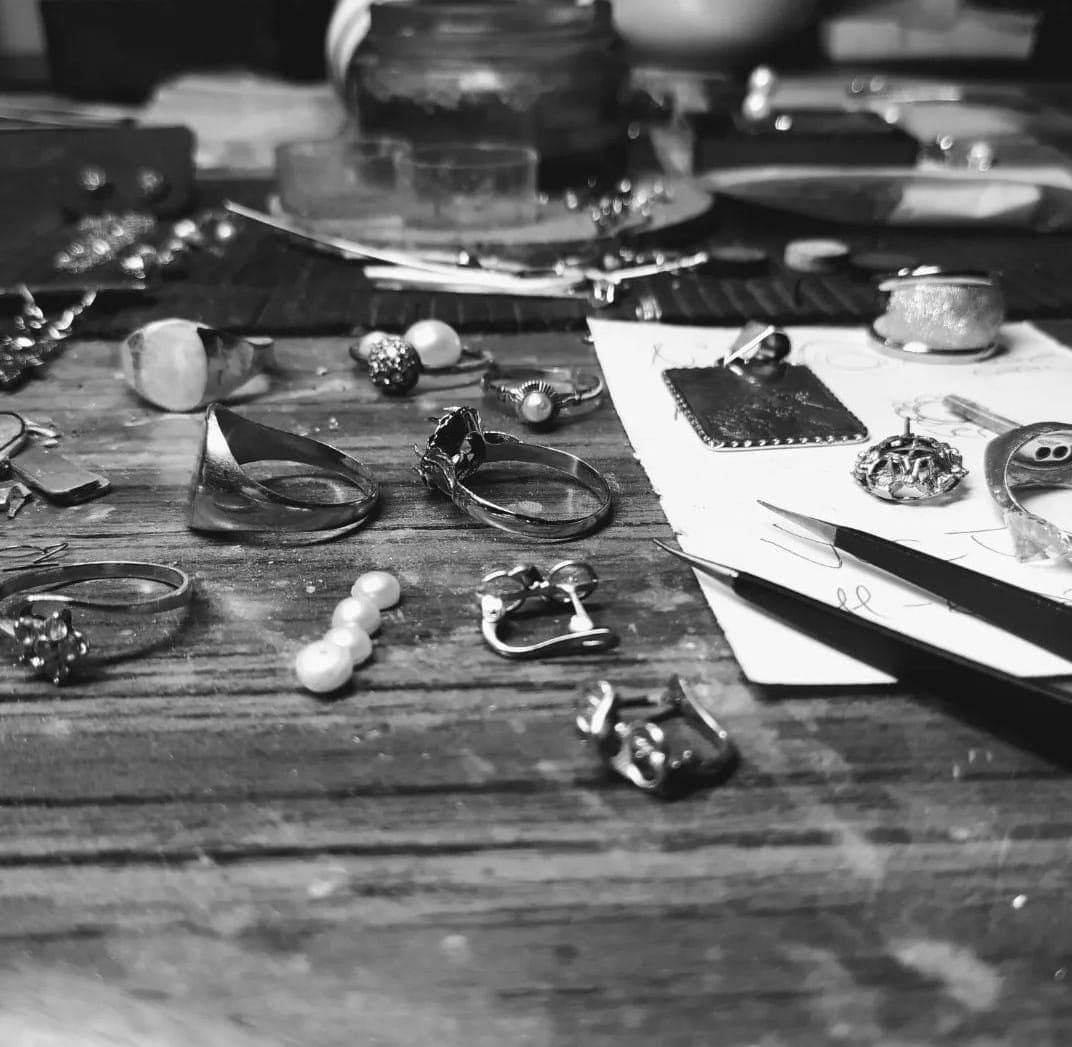 Piezas de joyería artesana en Pontevedra